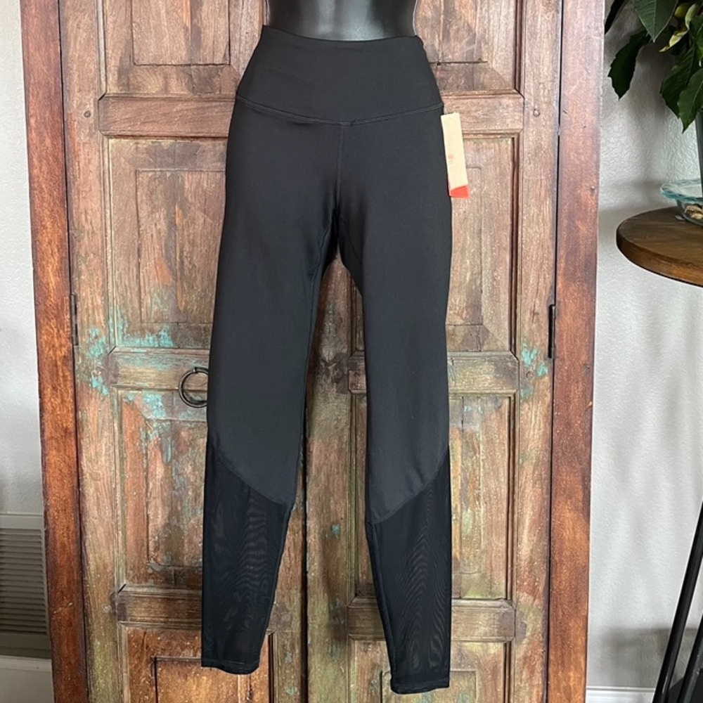 NWT H&M Sport Mesh Bottom Leggings